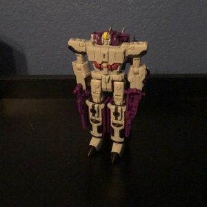 Transformers Generations Astrotrain & Darkmoon